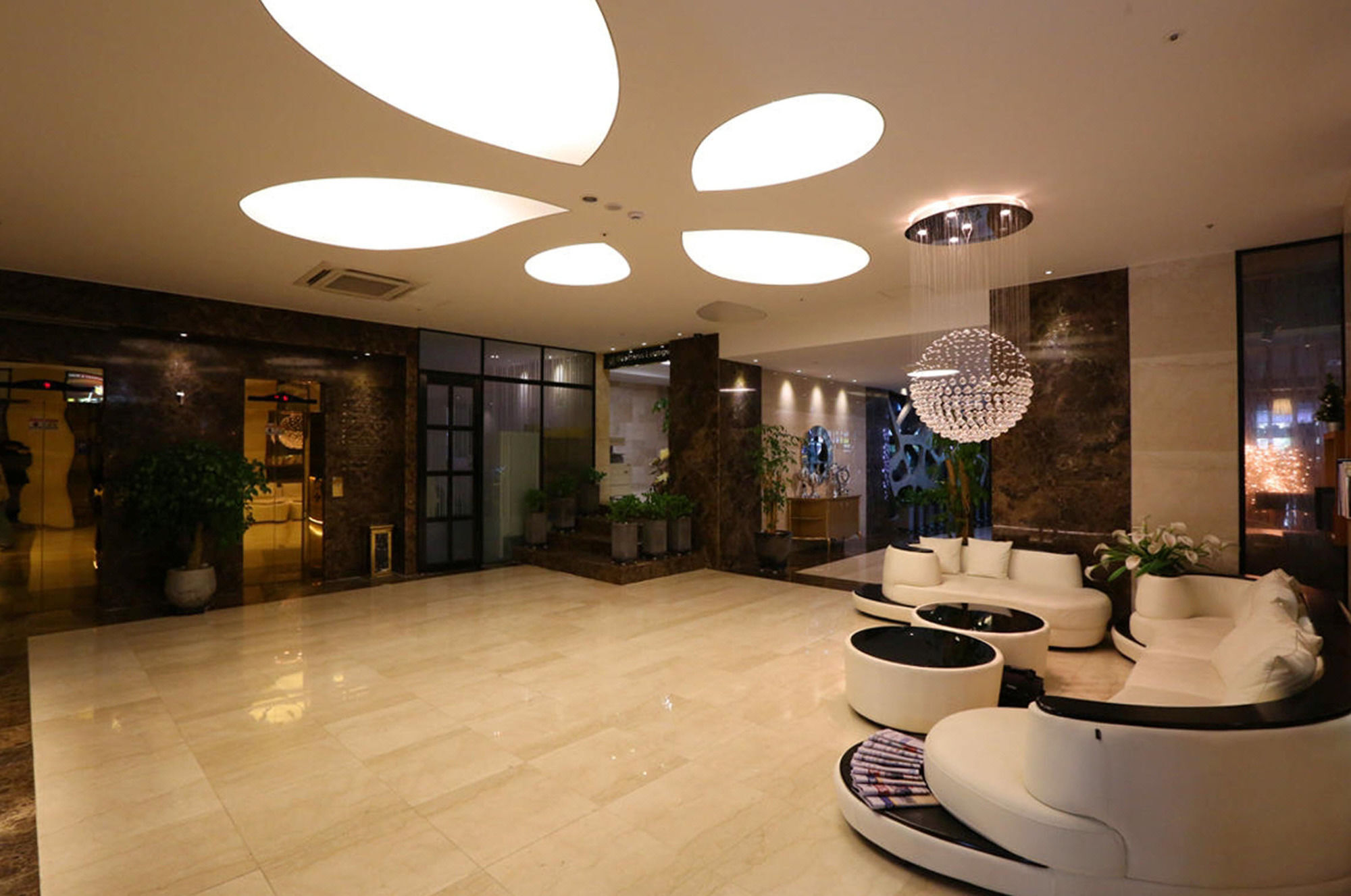 Bucheon Hotel Bagian luar foto
